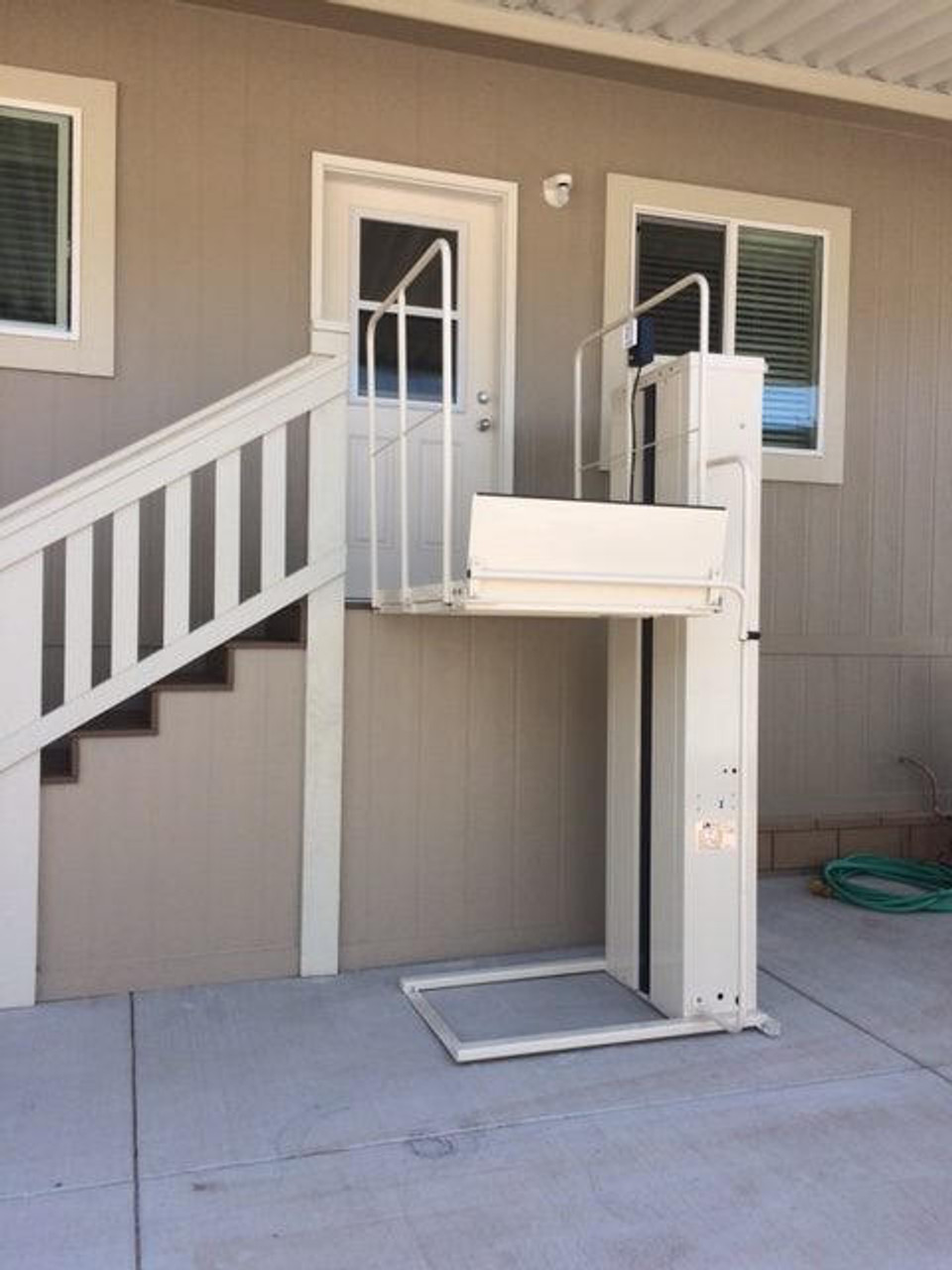 Macs vertical home lift PL-72